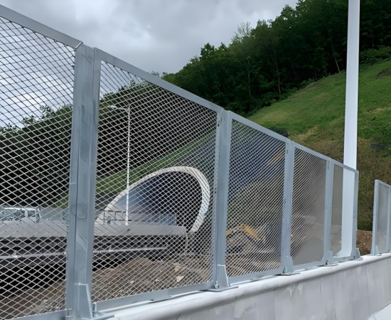 公路护栏网